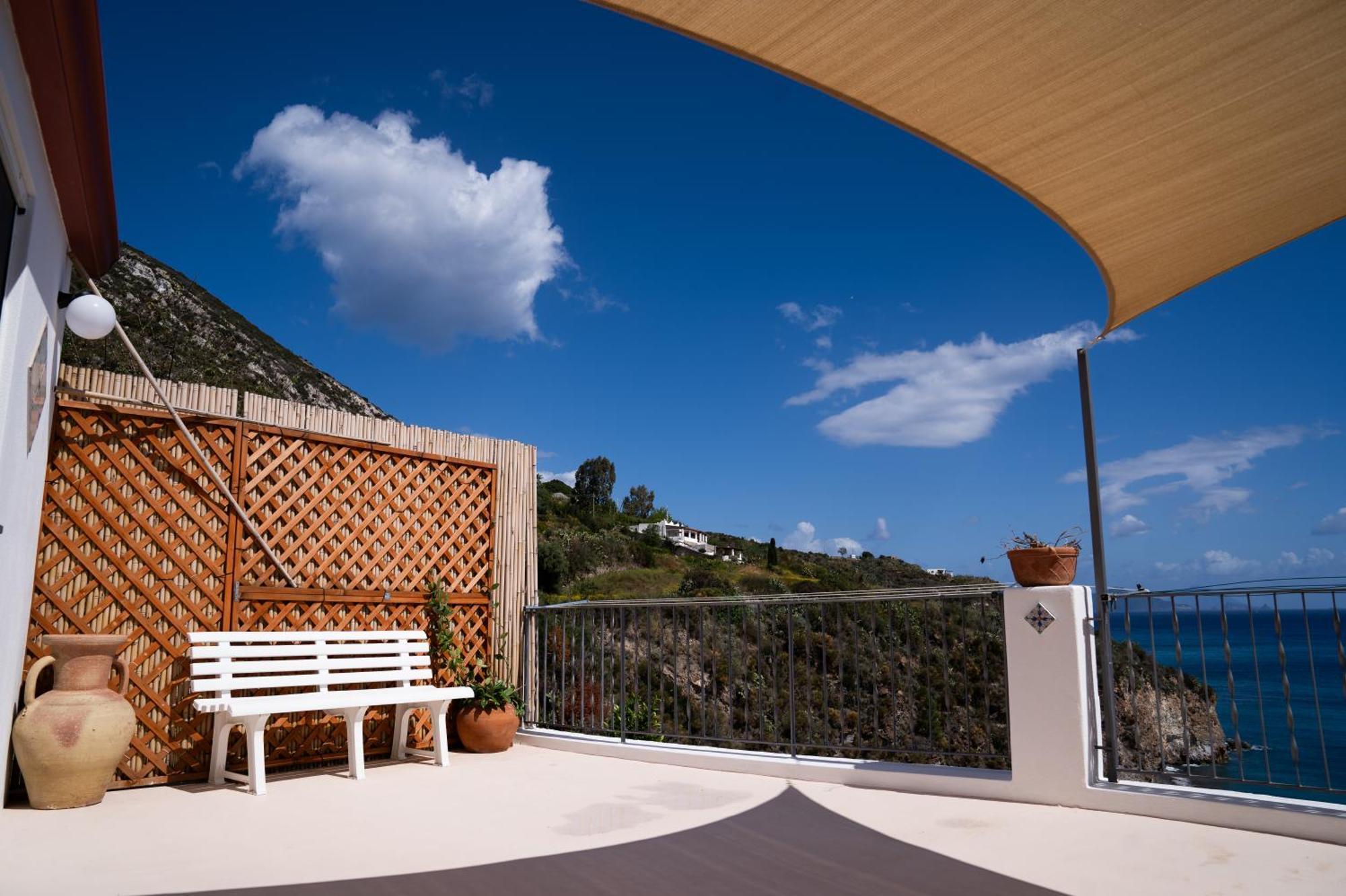 Casa Serena Lipari  Exteriör bild